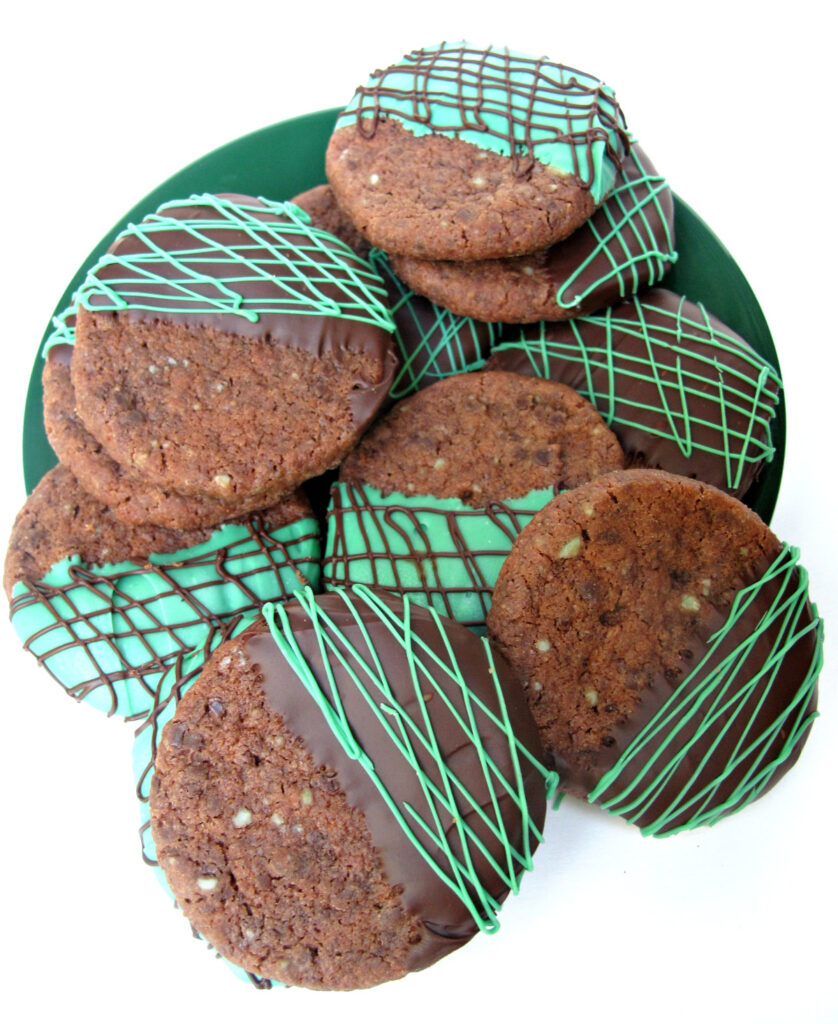 Chocolate Peppermint Shortbread Cookies - The Monday Box