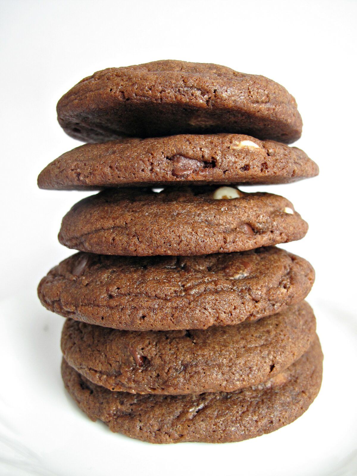 Stack of six chocolate cookies.
