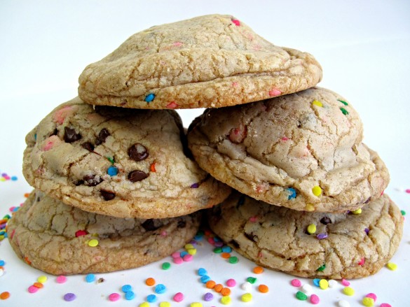 Oreo Stuffed Chocolate Chip Cookies