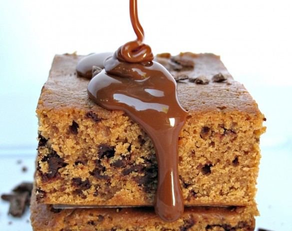 Caramel Chocolate Chunk Blondies