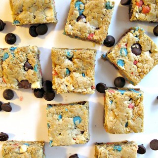 Chocolate Chip Oatmeal Cookie Bars