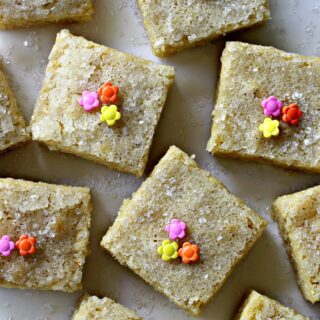 Simple Sugar Cookies/ The Monday Box