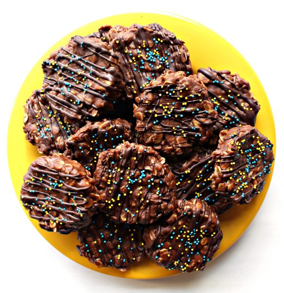 No-Bake Chocolate Peanut Butter Banana Cookies on a round, yellow, serving platter.