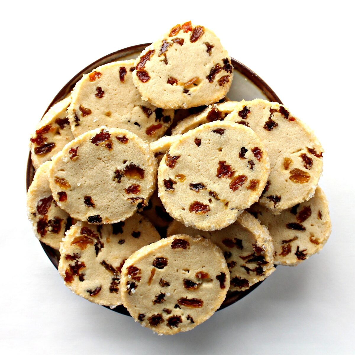  Raisin Cookies on a serving plate.