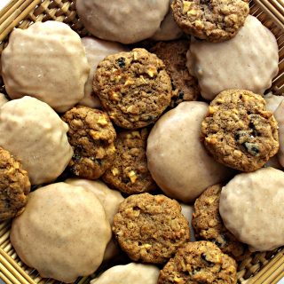 Apple Raisin Oatmeal Cookies