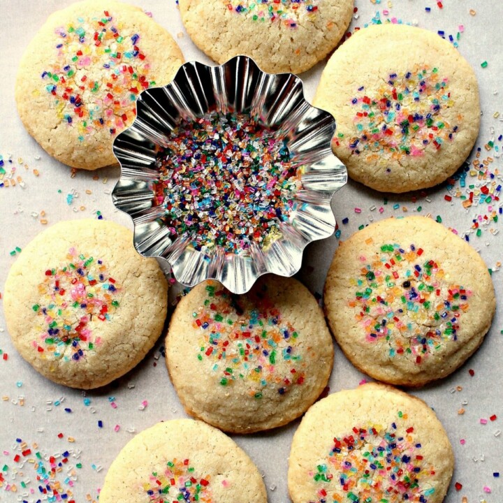 Vanilla Bean Shortbread Cookies - The Monday Box