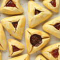 Triangle shaped cookies filled with chocolate or jam.